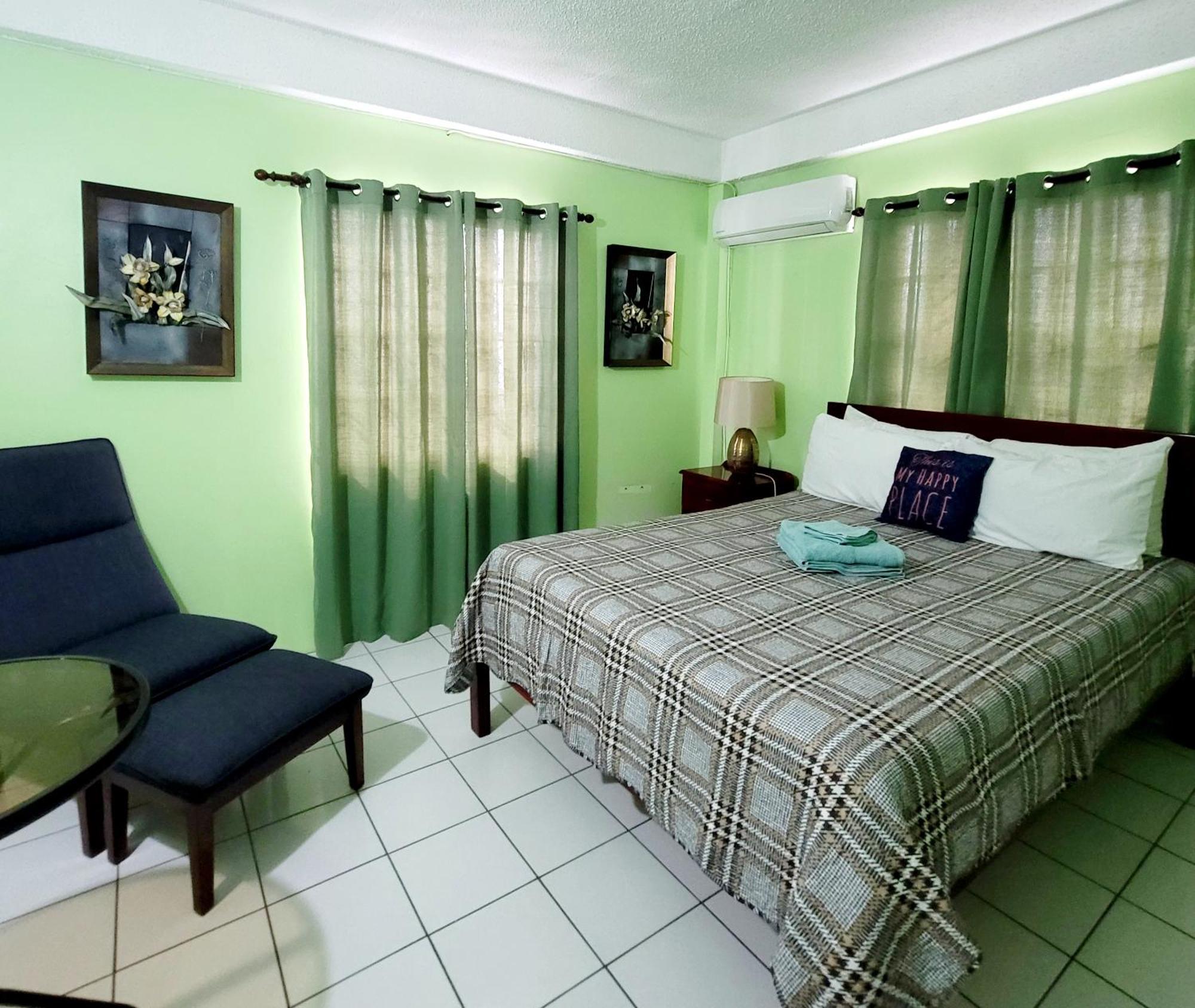 Silver View Apartments St. George's Dış mekan fotoğraf
